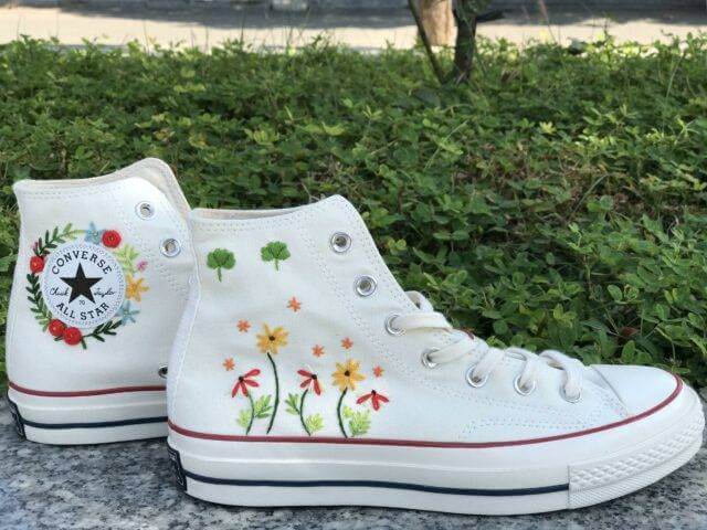 Floral embroidered Converse High tops – Hand embroidered converse – Embroidered Converse wedding – Converse custom shoes Embroidered Shoes