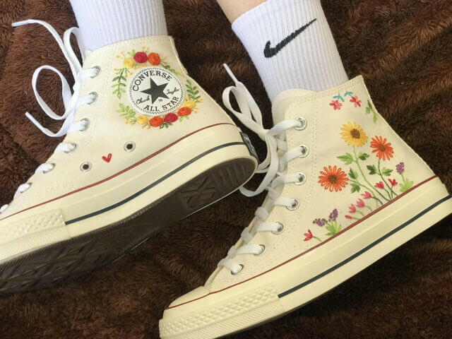 Convesr Chuck Taylor Embroidered Personalized – Converse Chuck Taylor 1970s custom floral embroidery – Converse embroidered flowers Embroidered Shoes