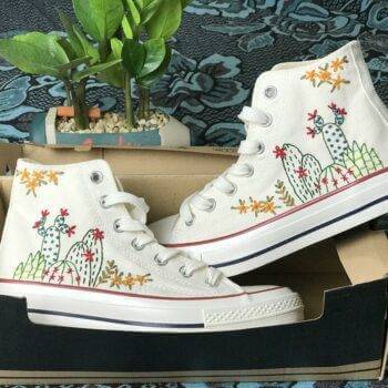 Floral embroidered Converse High tops – Hand embroidered converse – Converse custom wedding – Custom Embroidered Converse Embroidered Shoes