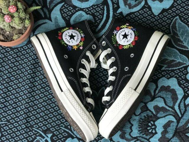 Floral embroidered converse high tops – Embroidered flower converse – Converse custom floral embroidery – Chuck Taylor Converse Women’s Embroidered Shoes
